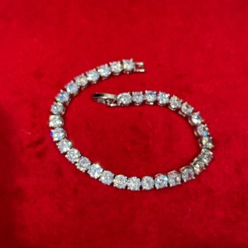 VTG CZ Rhinestone Rhodium Plated Quality Tennis Bracelet - Picture 5 of 6